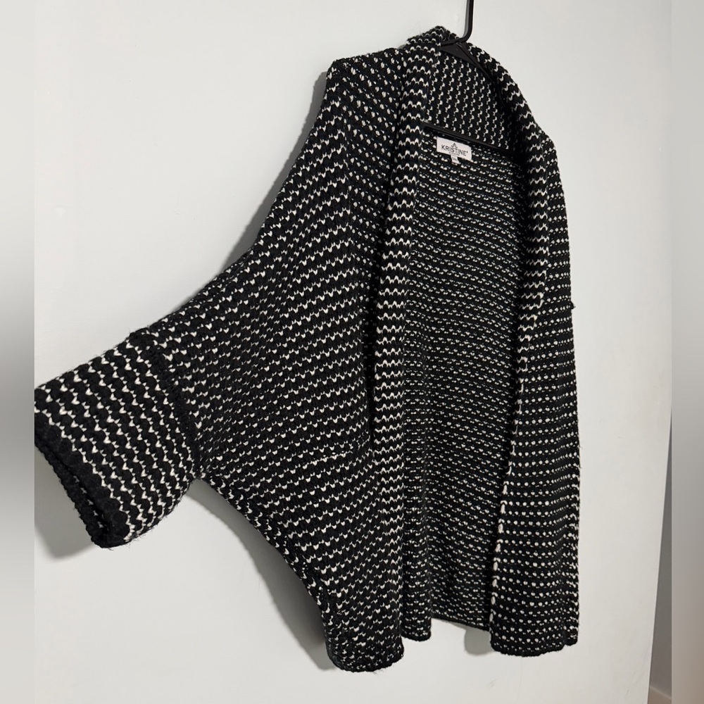 Oversized Knit Cardigan - Picture 2 of 4